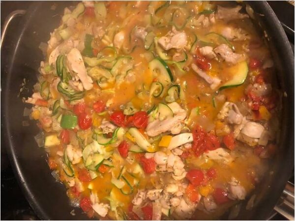 CHICKEN WITH VEGETABLES